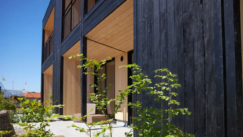 Modulbyggeri fra Ibihaven - facade med træ beklædning
