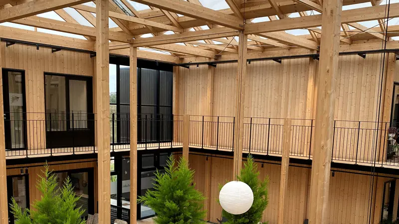 Atriumgården ved Ibihaven i Slagelse med beplantning